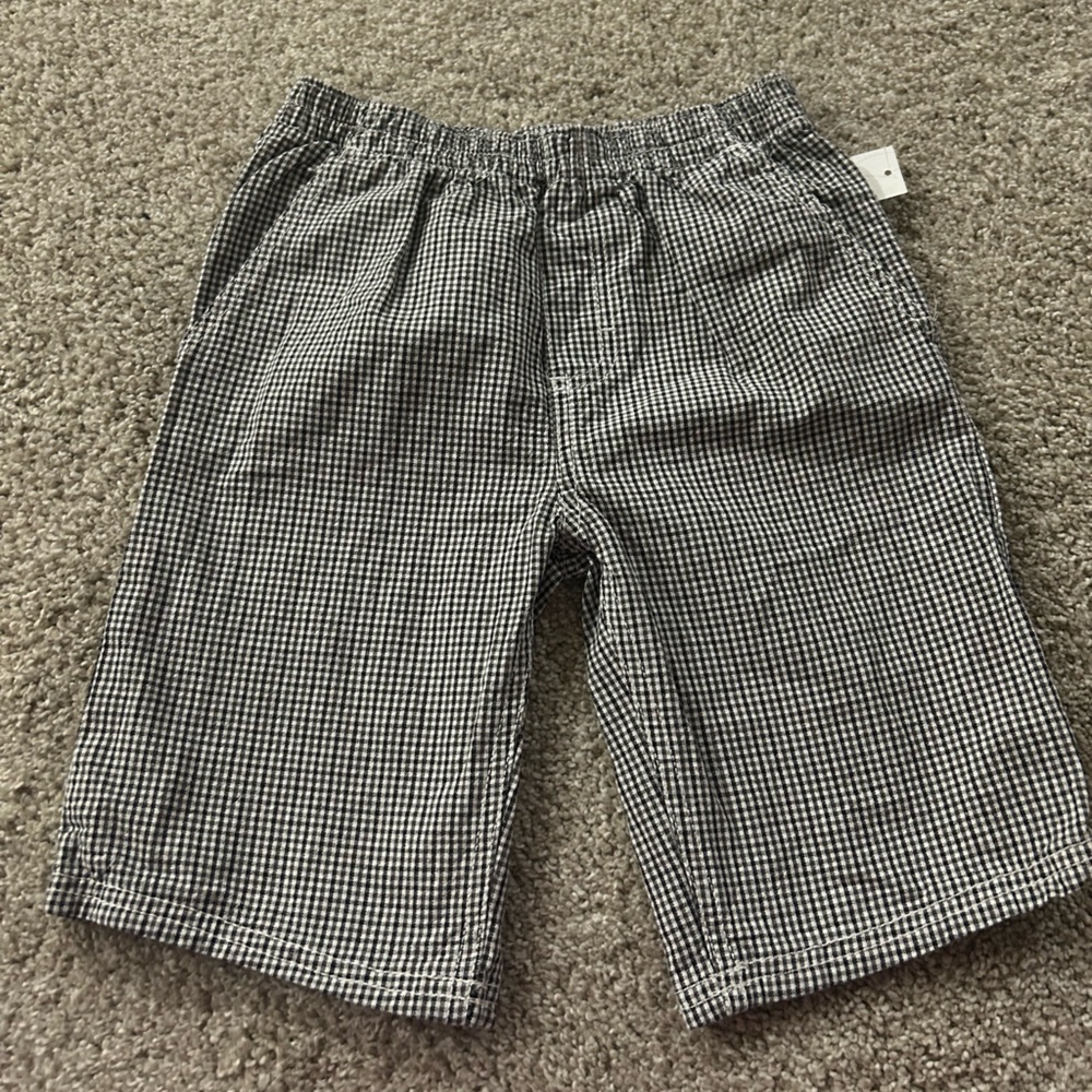 Calvin Klein Size 7 Plaid Short NWT
